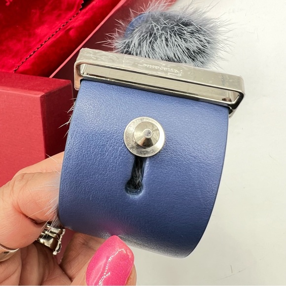 Salvatore Ferragamo Alto Fur & Leather Dyed Blue Bracelet Reversible New in Box - Picture 12 of 17